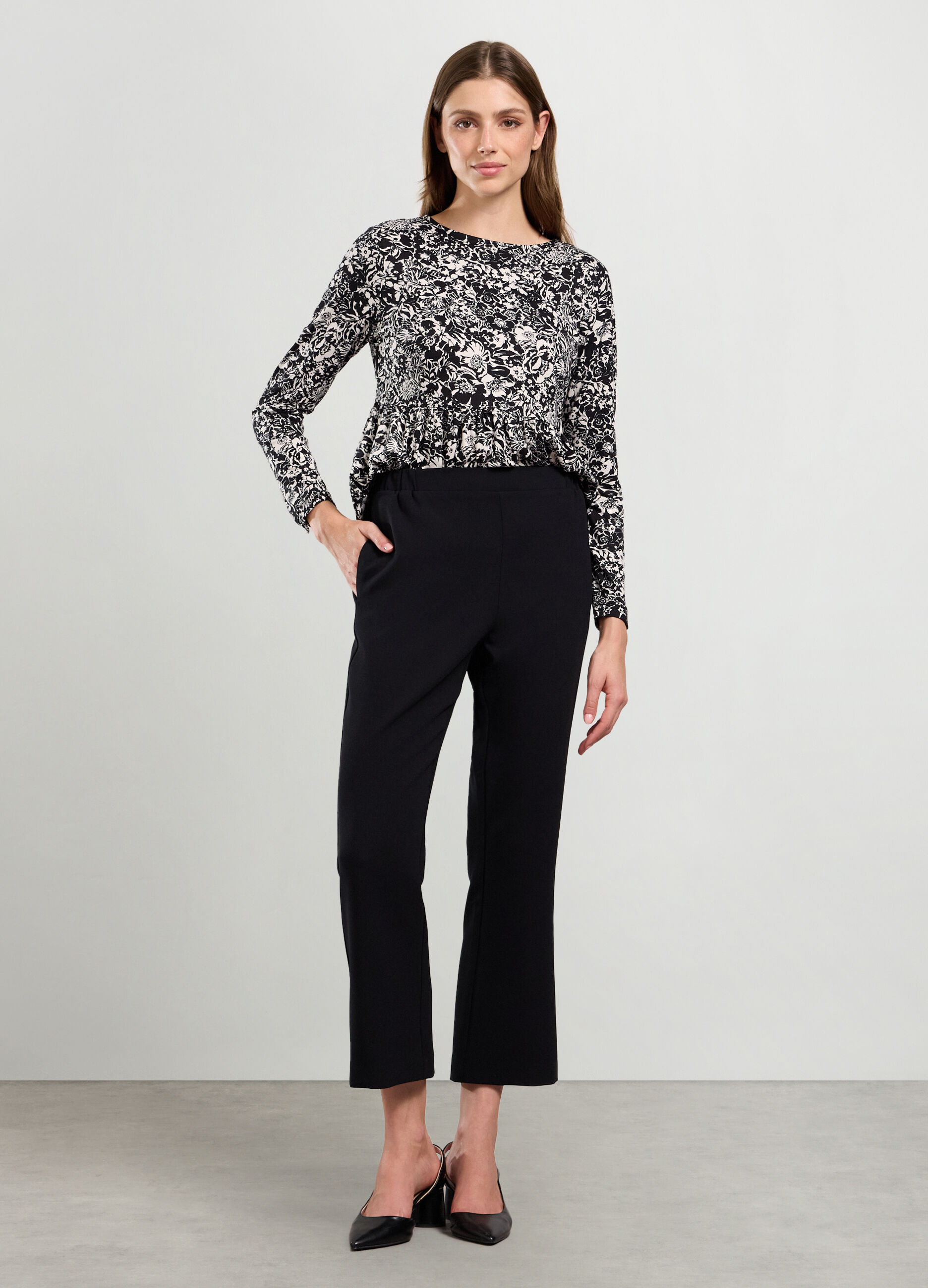 Pantaloni flare fit donna_0