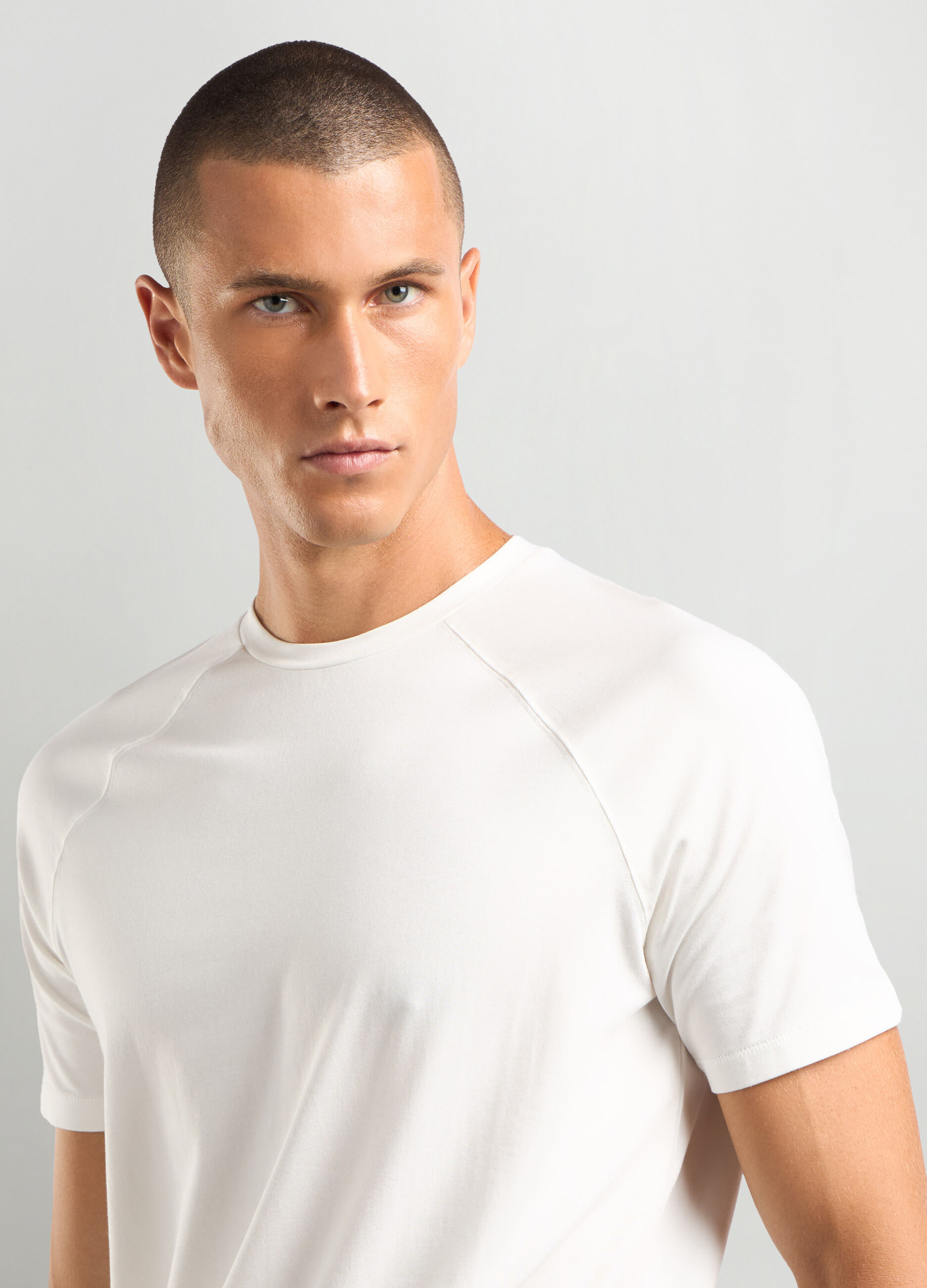 T-shirt in misto cotone e modal uomo_2